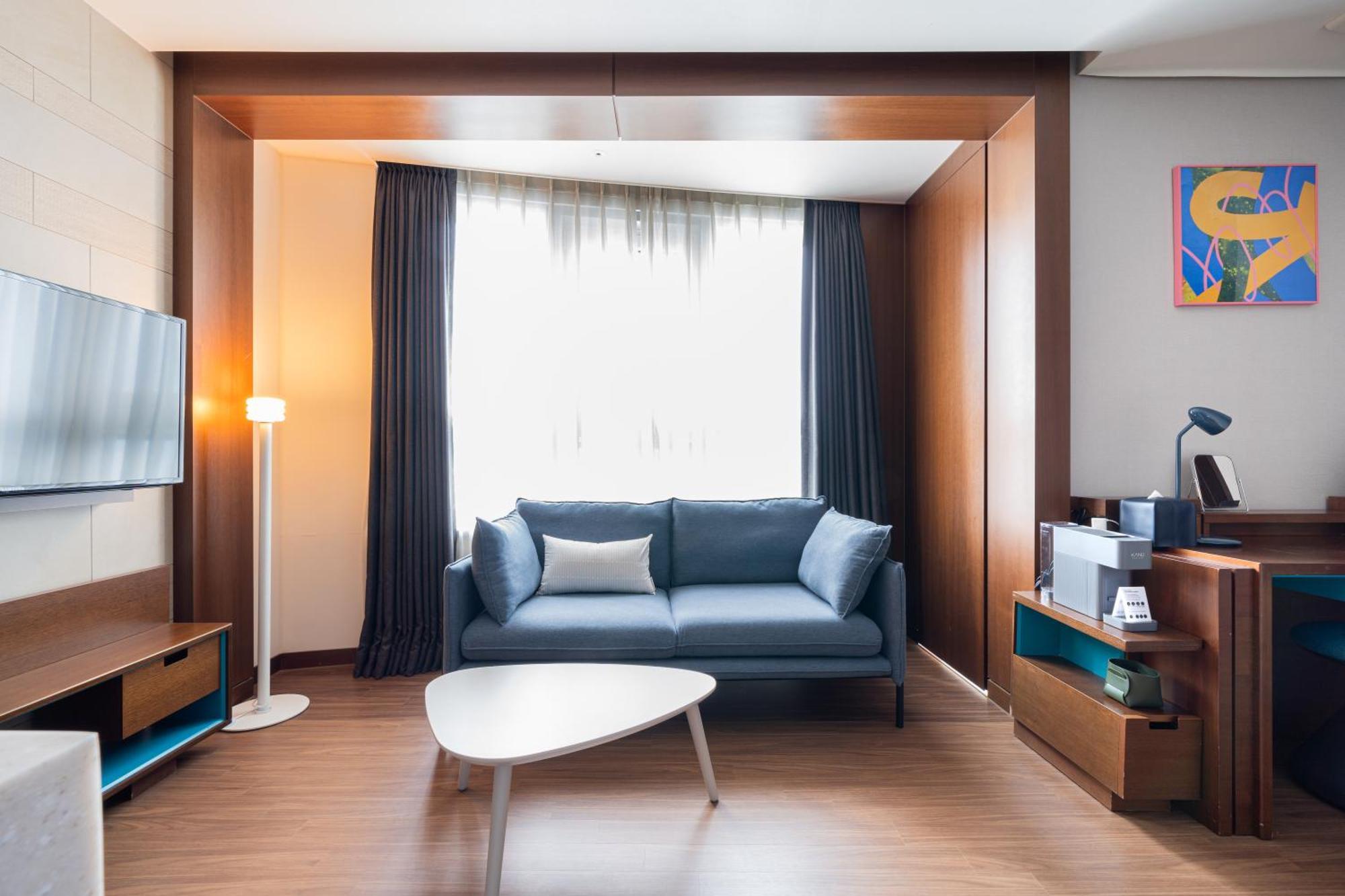 Urbanstay Haeundae Station Пусан Экстерьер фото